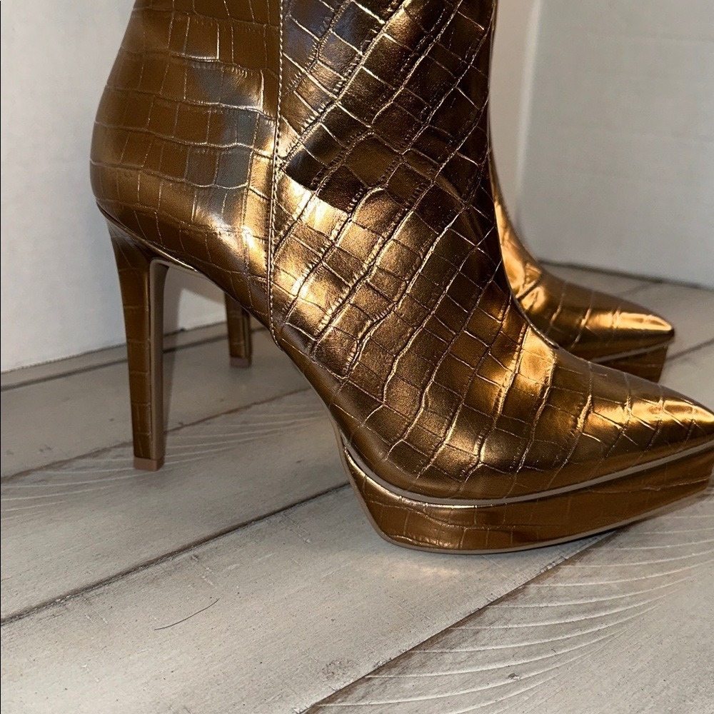 Gold Metallic Crocodile Embossed Platform Stiletto Heel Over The Knee Boots - Picture 2 of 9